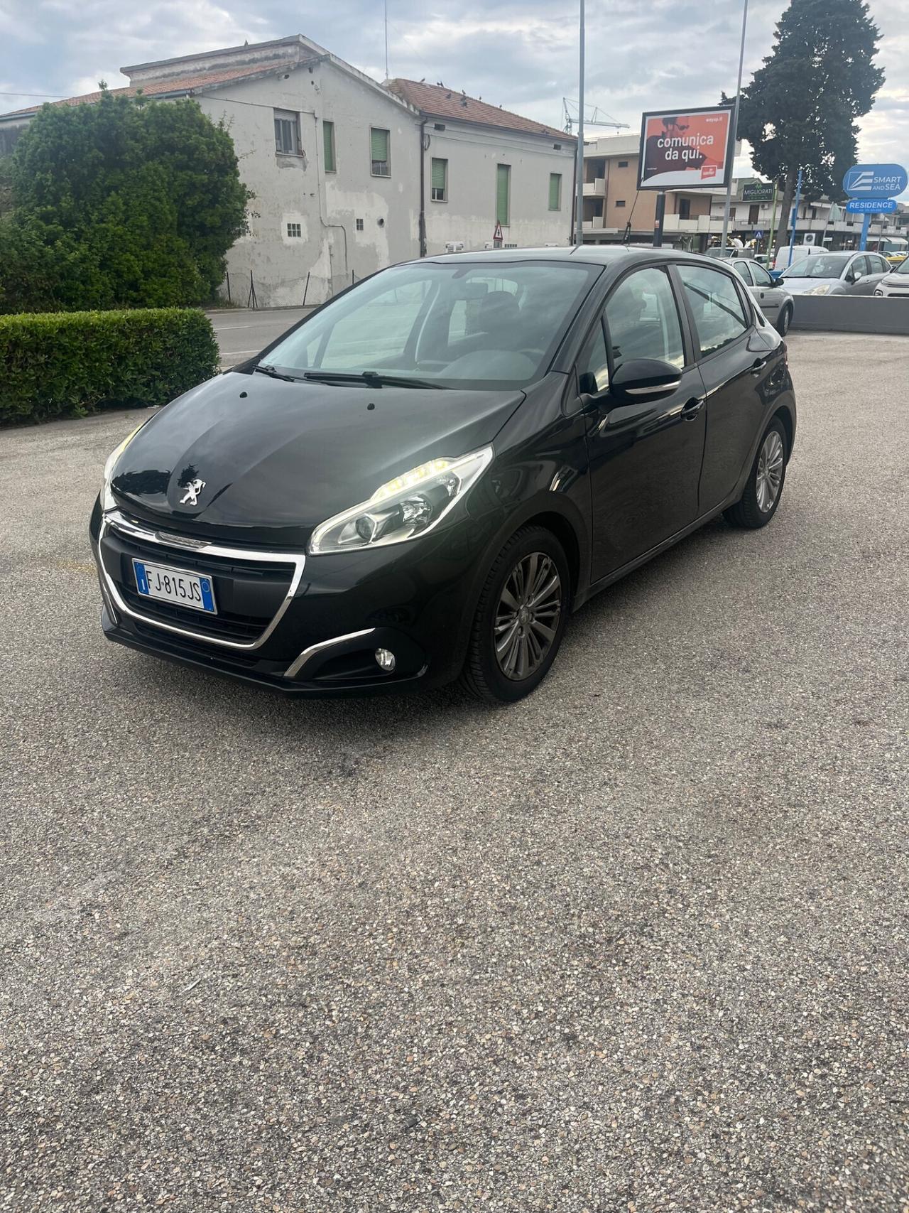 Peugeot 208 PureTech 82 3 porte Active