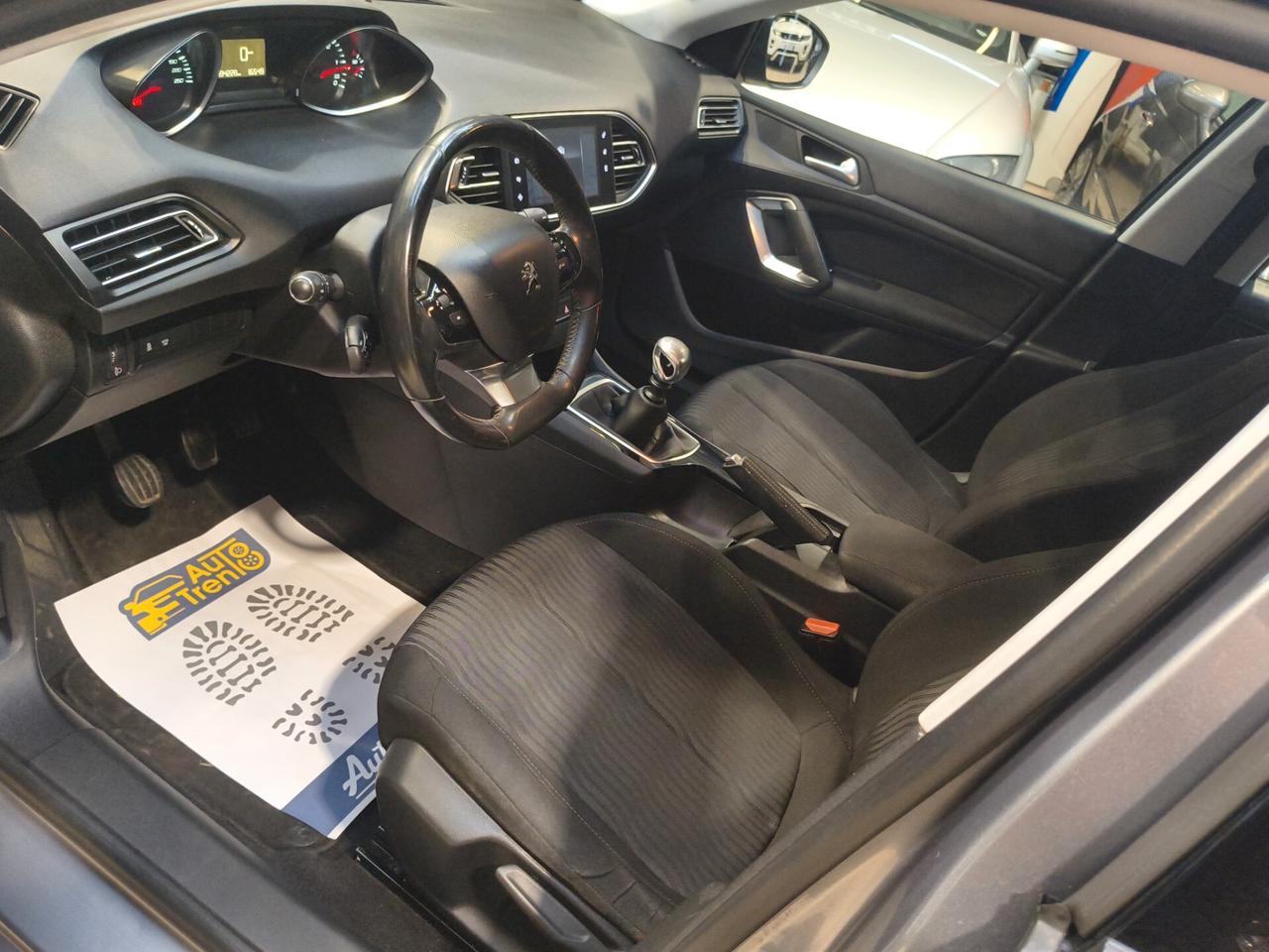 Peugeot 308 BlueHDi 120 S&S EAT6 SW Allure