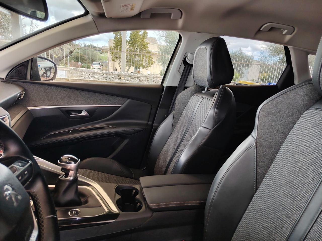 Peugeot 3008 BlueHDi 130 S&S Allure full