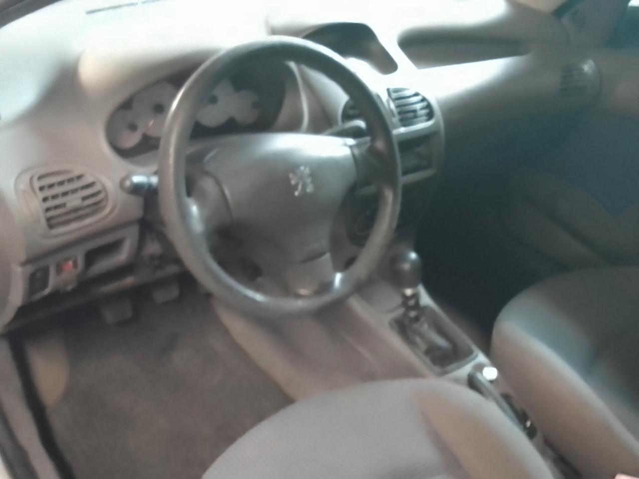 Peugeot 206 1.1 BENZINA OK NEO