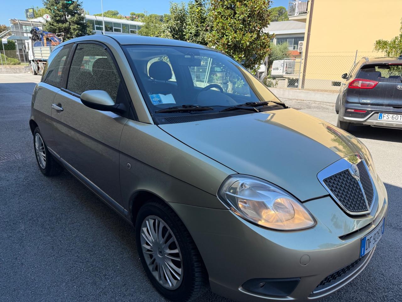 Lancia Ypsilon 1.2 Oro Bianco