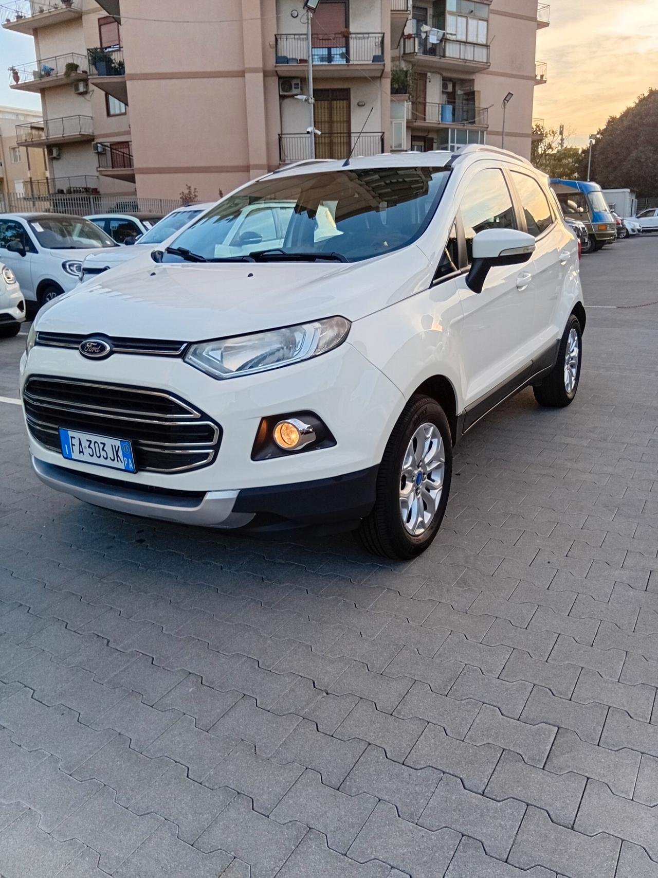 Ford EcoSport 1.5 CONFORT E PRATICITÀ
