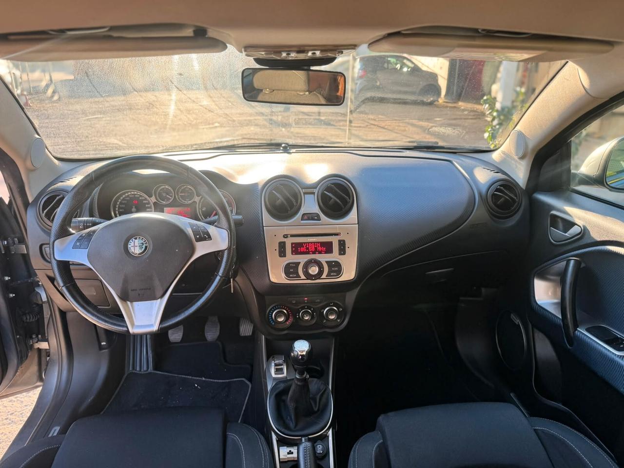 Alfa Romeo MiTo 1.6 JTDm 16V Distinctive Premium Pack