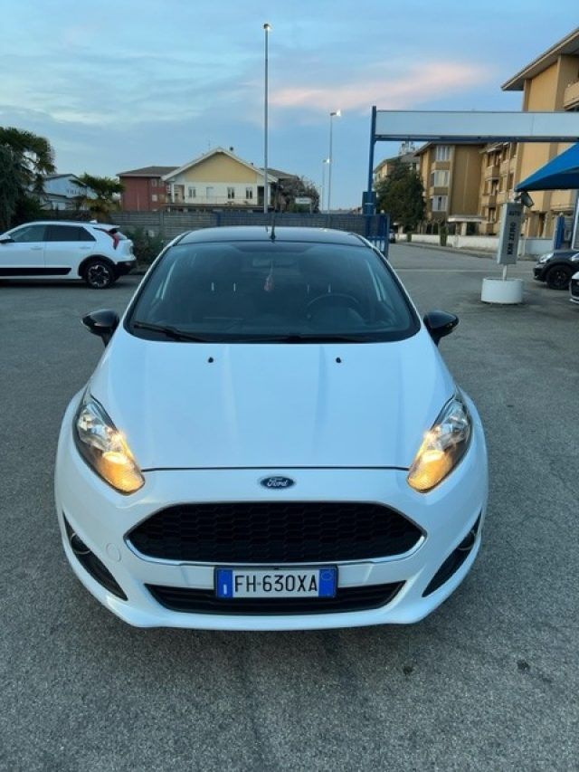 FORD Fiesta 1.0 EcoBoost 100CV 5 porte Black &amp; White Edition