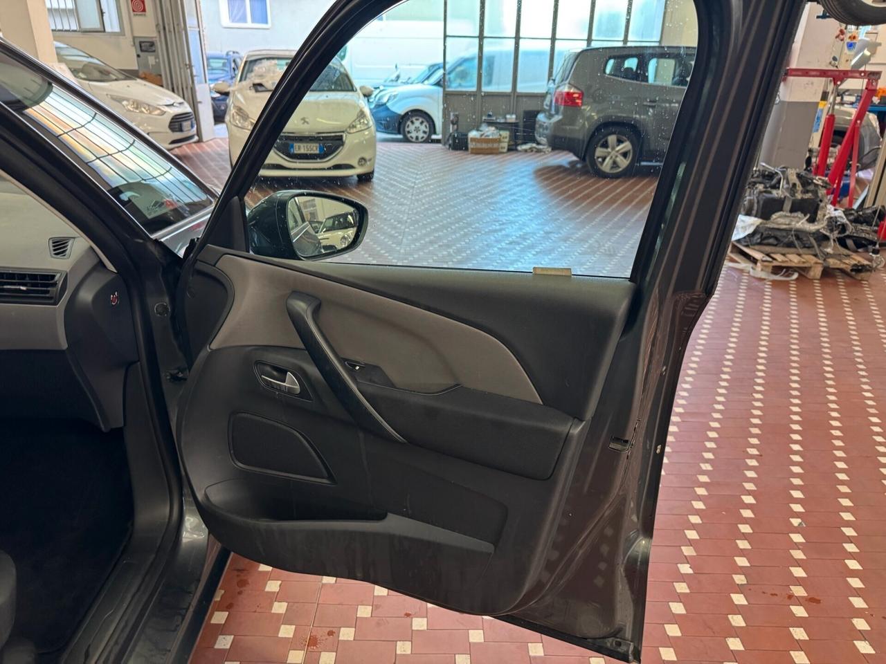 Citroen C4 Picasso 1.6 e-HDi 115 Exclusive