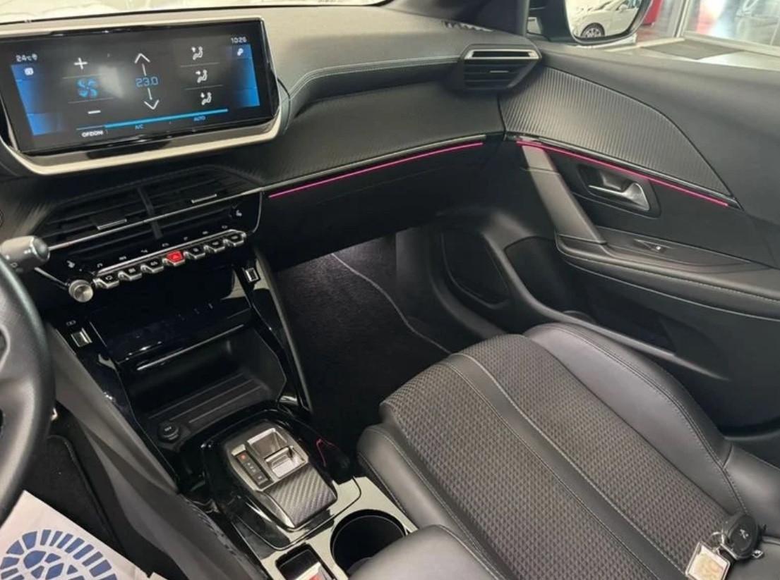 Peugeot 208 GT fulll a*f*f*a*r*e