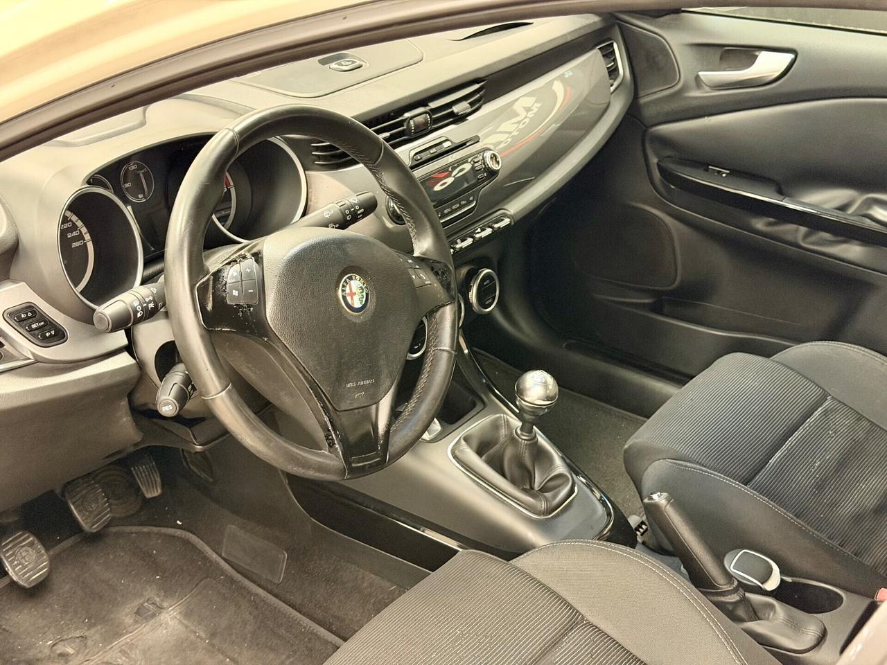 Alfa Romeo Giulietta 1.6 JTDm-2 105 CV Exclusive