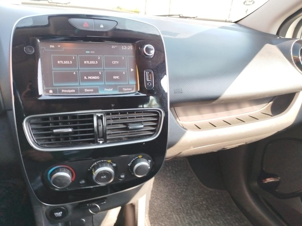 Renault Clio dCi 8V 75 CV Start&Stop 5 porte Energy Intens