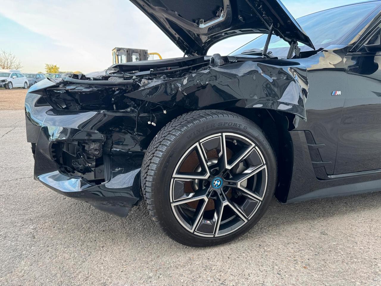 BMW i4 edrive40 Msport 83kw/h 340cv INCIDENTATA