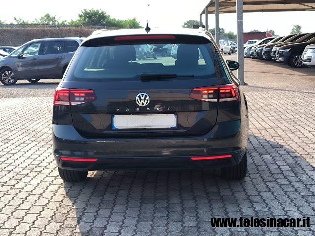 VOLKSWAGEN Passat Variant 1.6 TDI SCR DSG Business BMT