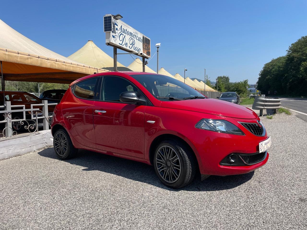 Lancia Ypsilon 1.0 FireFly 5 porte S&S Hybrid Ecochic Gold