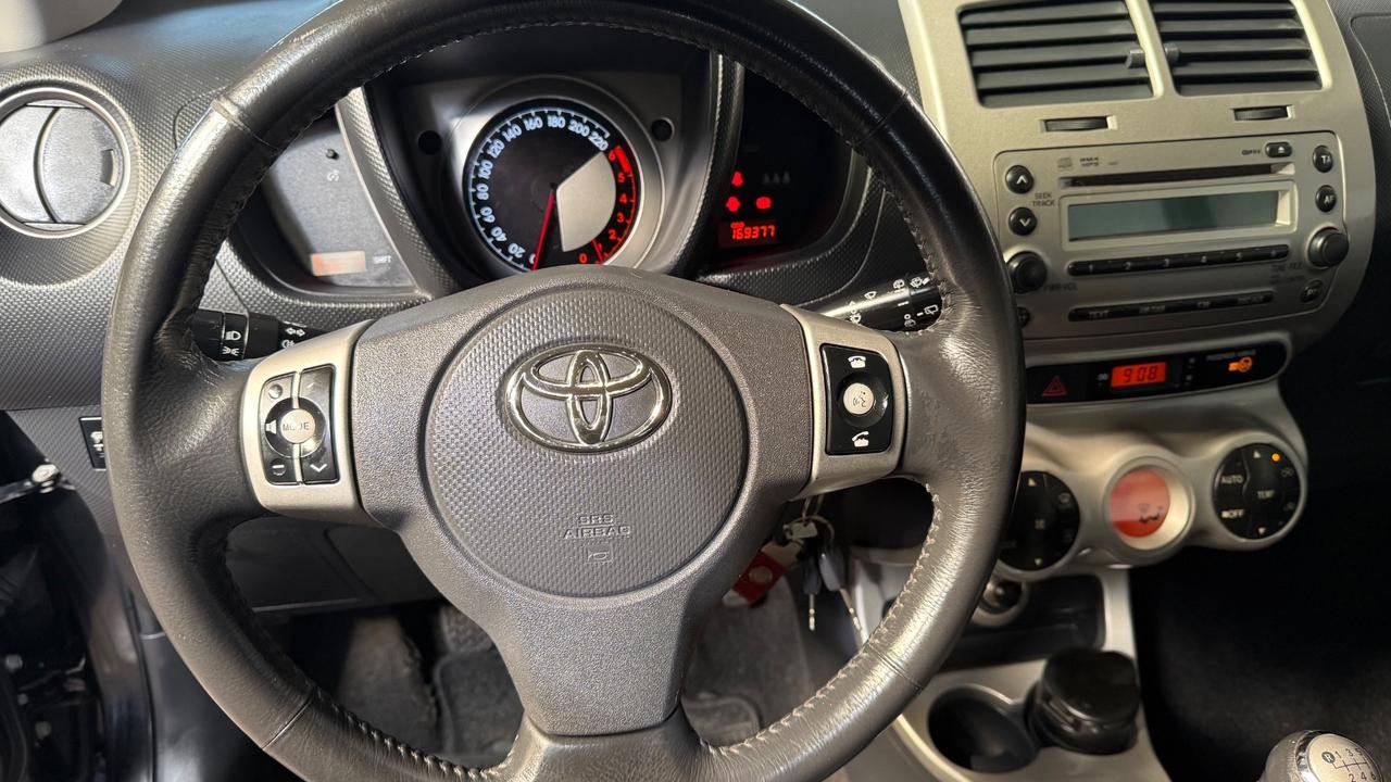 Toyota Urban Cruiser 1.4 D-4D AWD Luxury