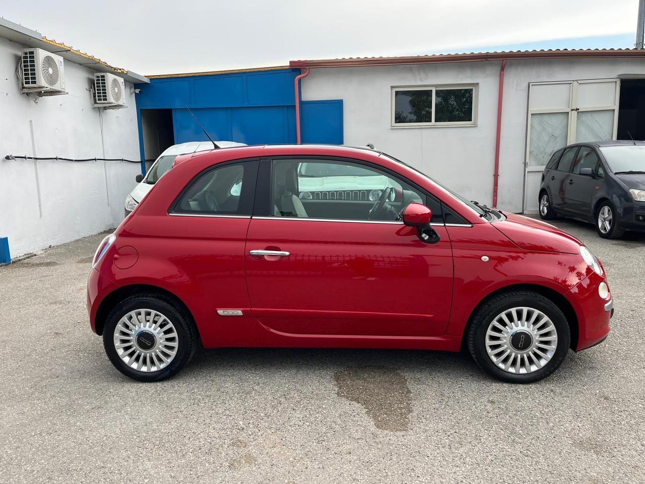 Fiat 500 lounge -1.2 benz-km 73000-2011