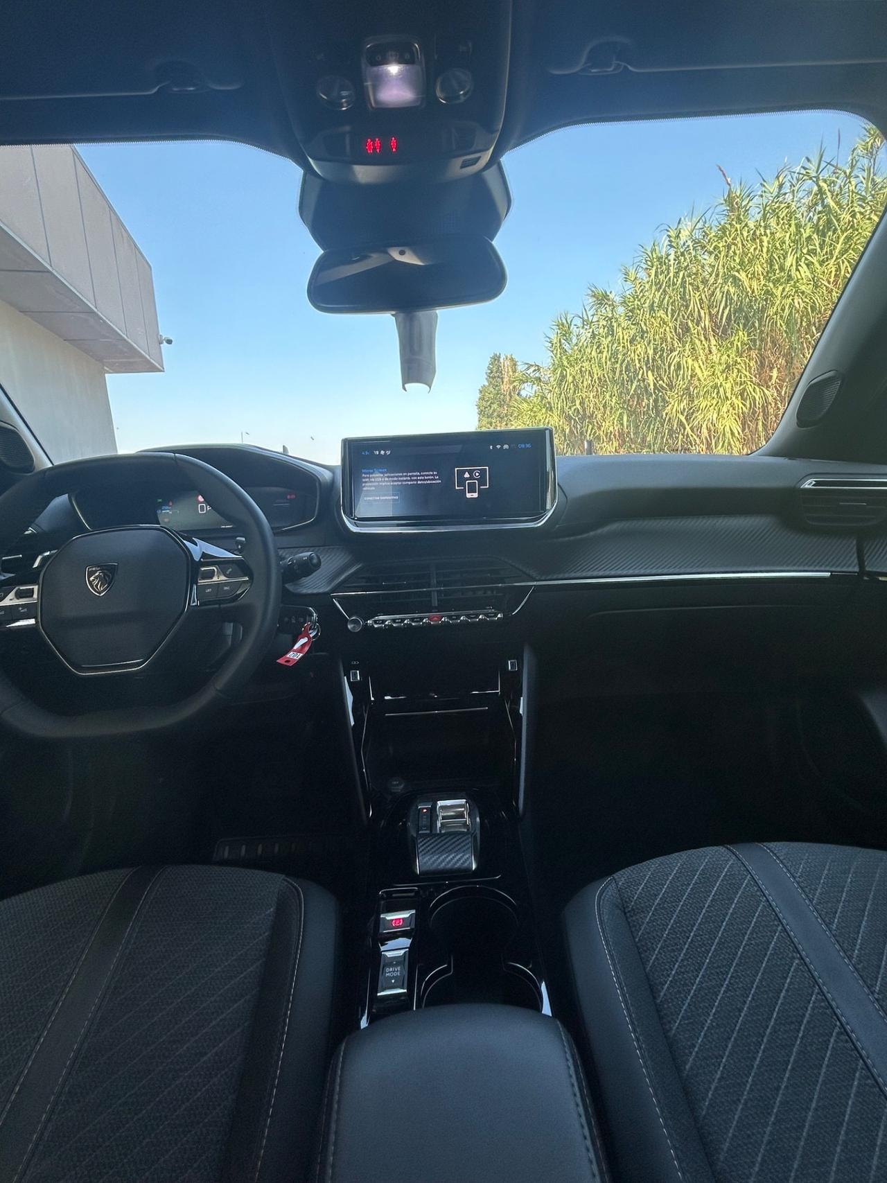 Peugeot 2008 Hybrid 145 e-DCS6 Allure