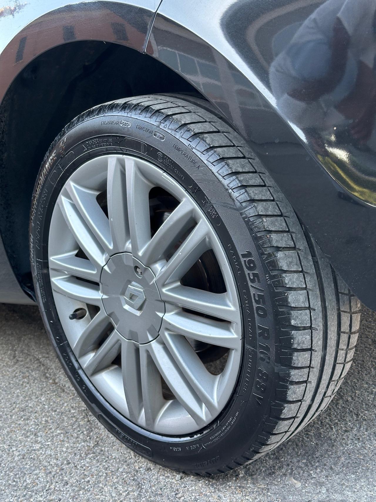 Renault Clio 1.2 16V 5 porte Live X Neopatentati