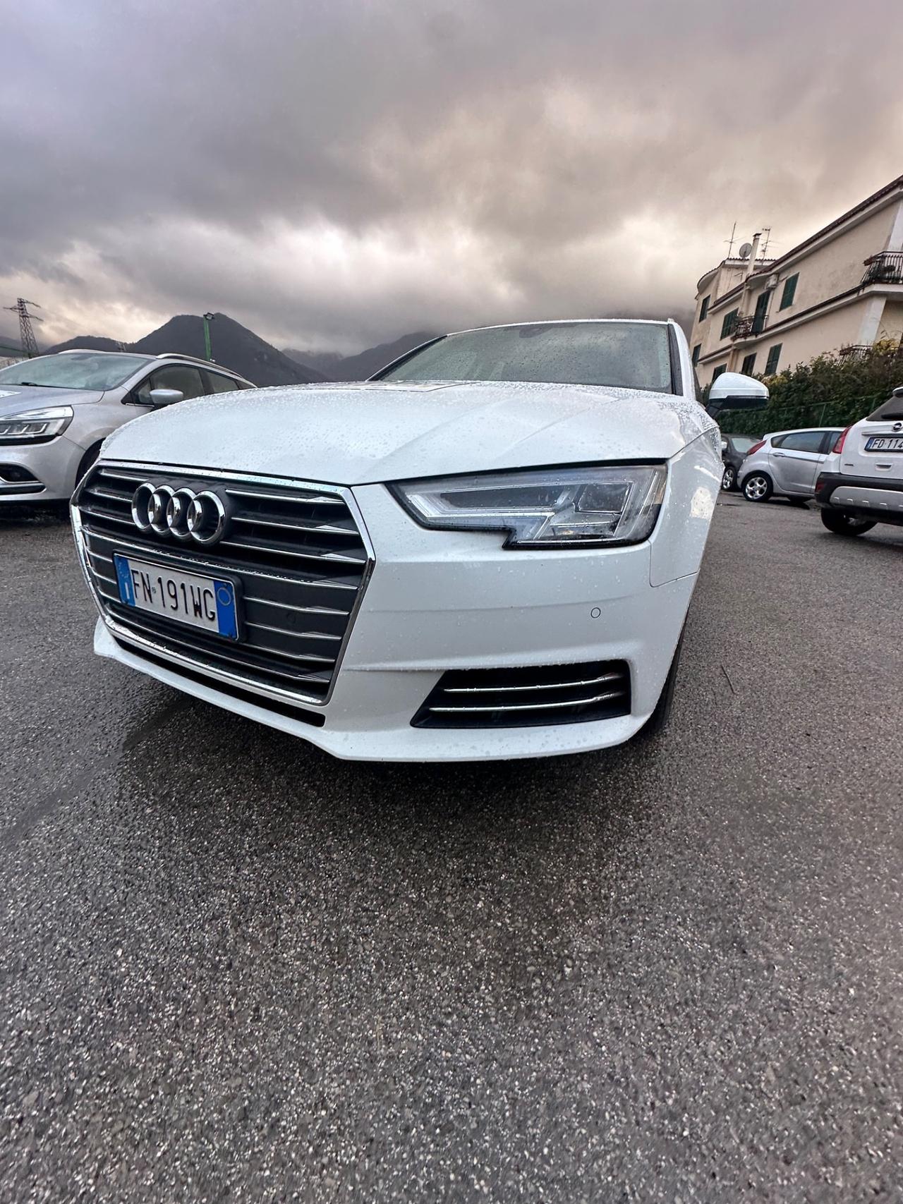Audi A4 2.0 TDI 122 CV S tronic line edition