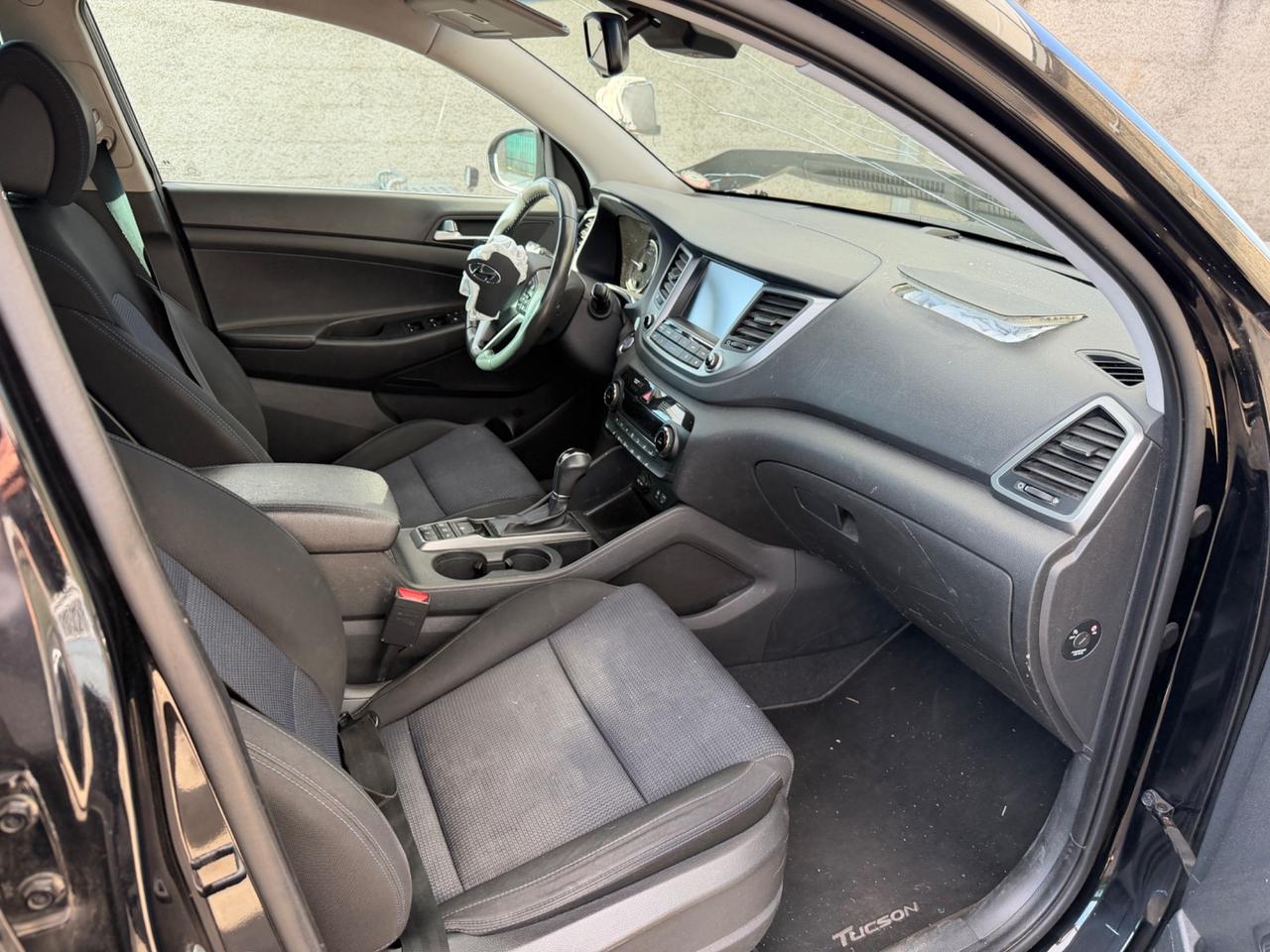 HYUNDAI TUCSON 2018 1.7 CRDi AUTOMATICO INCIDENTATO