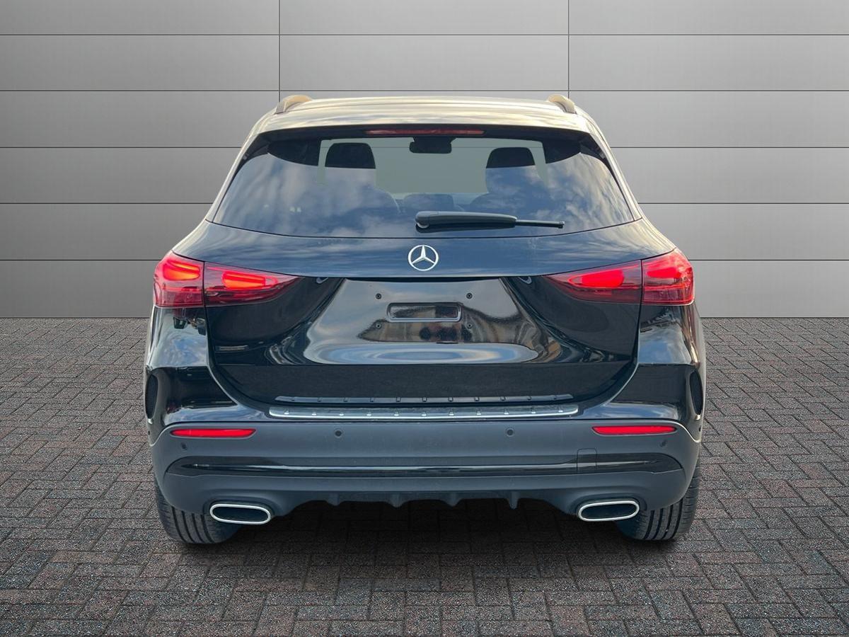 Mercedes-Benz GLA 200 d automatic