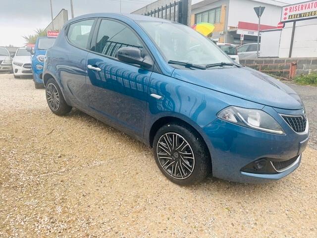 Lancia Ypsilon 1.0 FireFly 5 porte S&S Hybrid Ecochic Gold