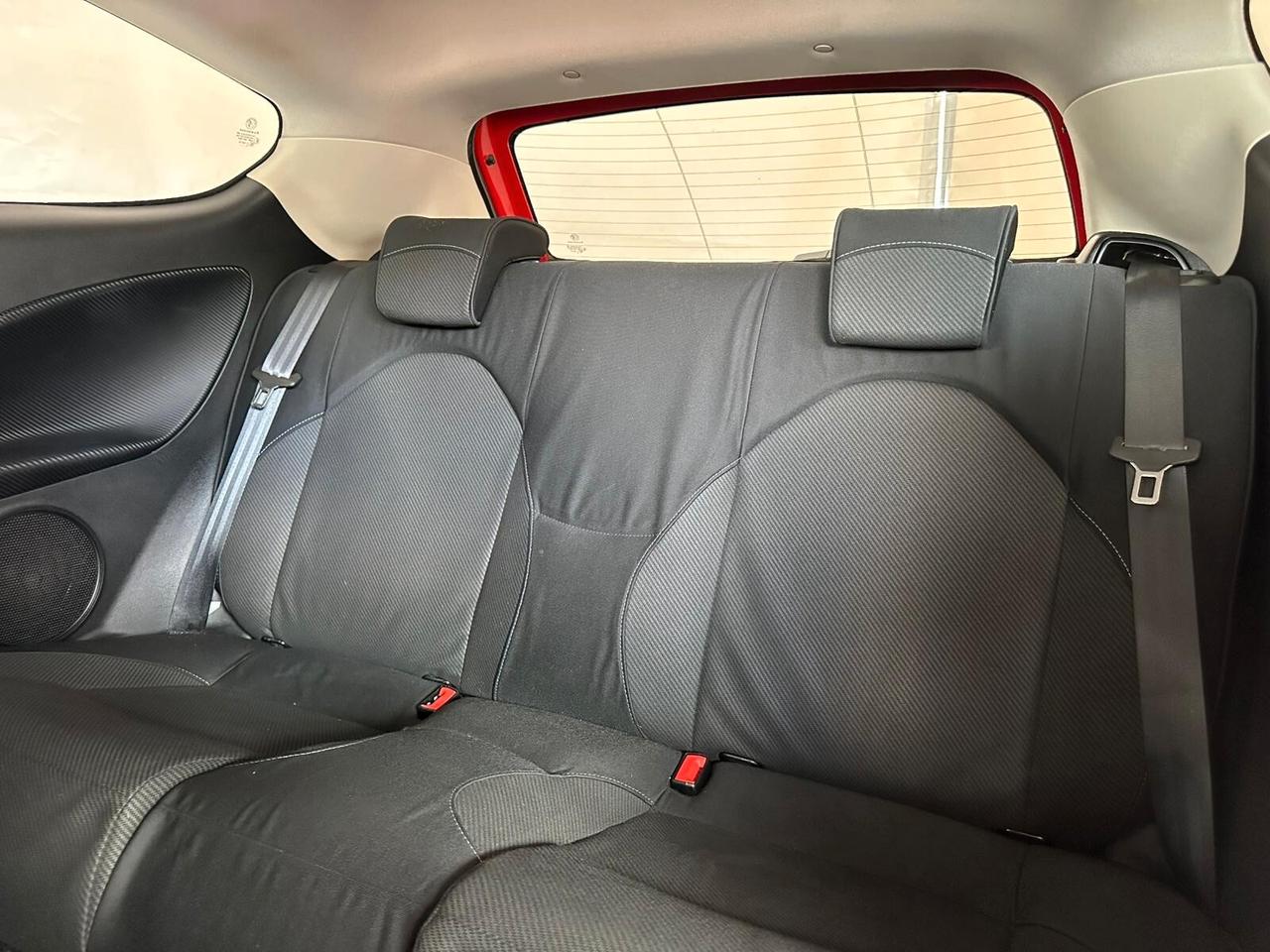 Alfa Romeo MiTo 1.6 JTDm 16V Distinctive Sport Pack