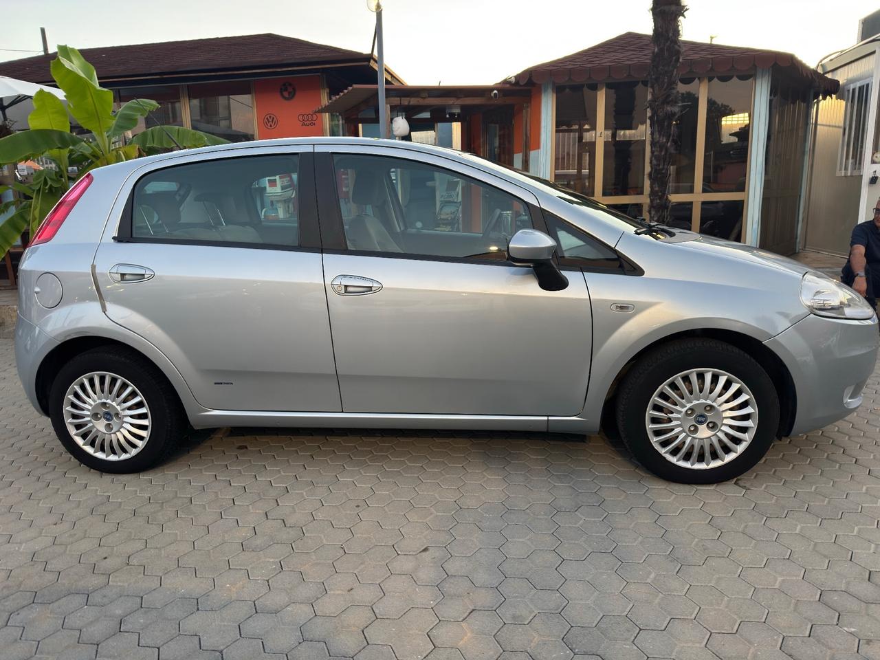 Fiat Grande Punto 1.2 ADATTA A MNEOPATENTATI 5 porte Dynamic
