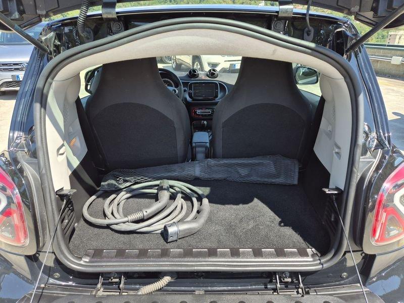 smart fortwo eq Pulse 22kW