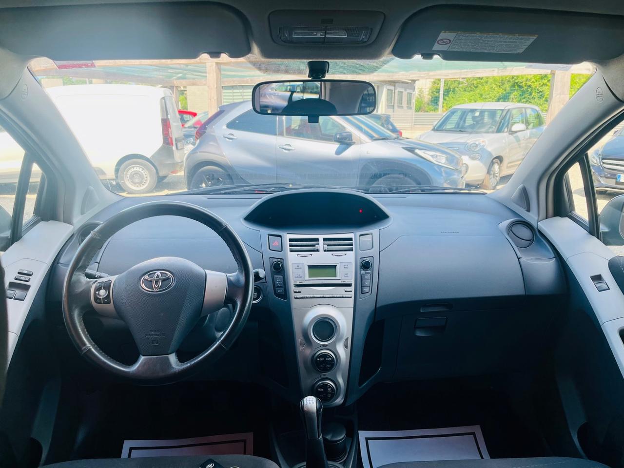 Toyota Yaris 1.0 5 porte Sol