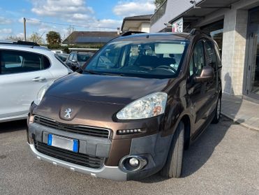 Peugeot Partner 1.6 Diesel 7 Posti Neopatentati