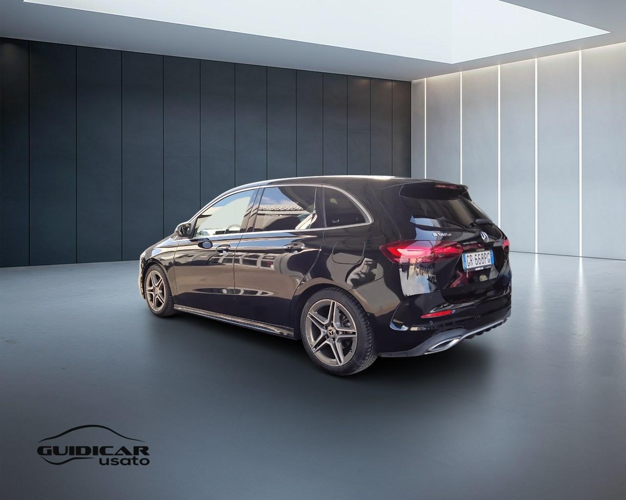 Mercedes-Benz Classe B - W247 2023 - B 180 AMG Line Advanced Plus auto