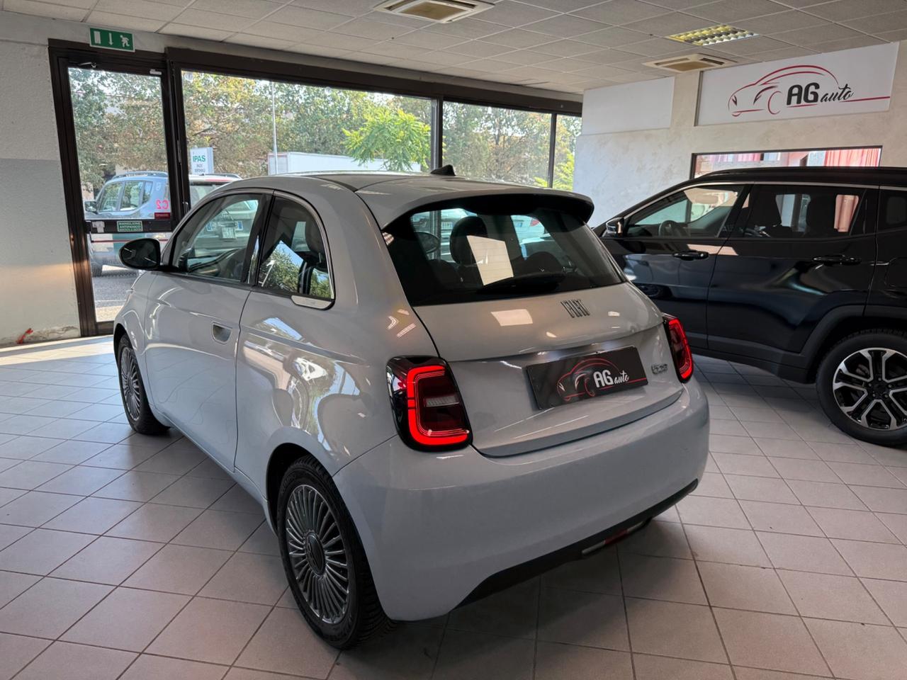 Fiat 500 500e Berlina 42 kWh Icon