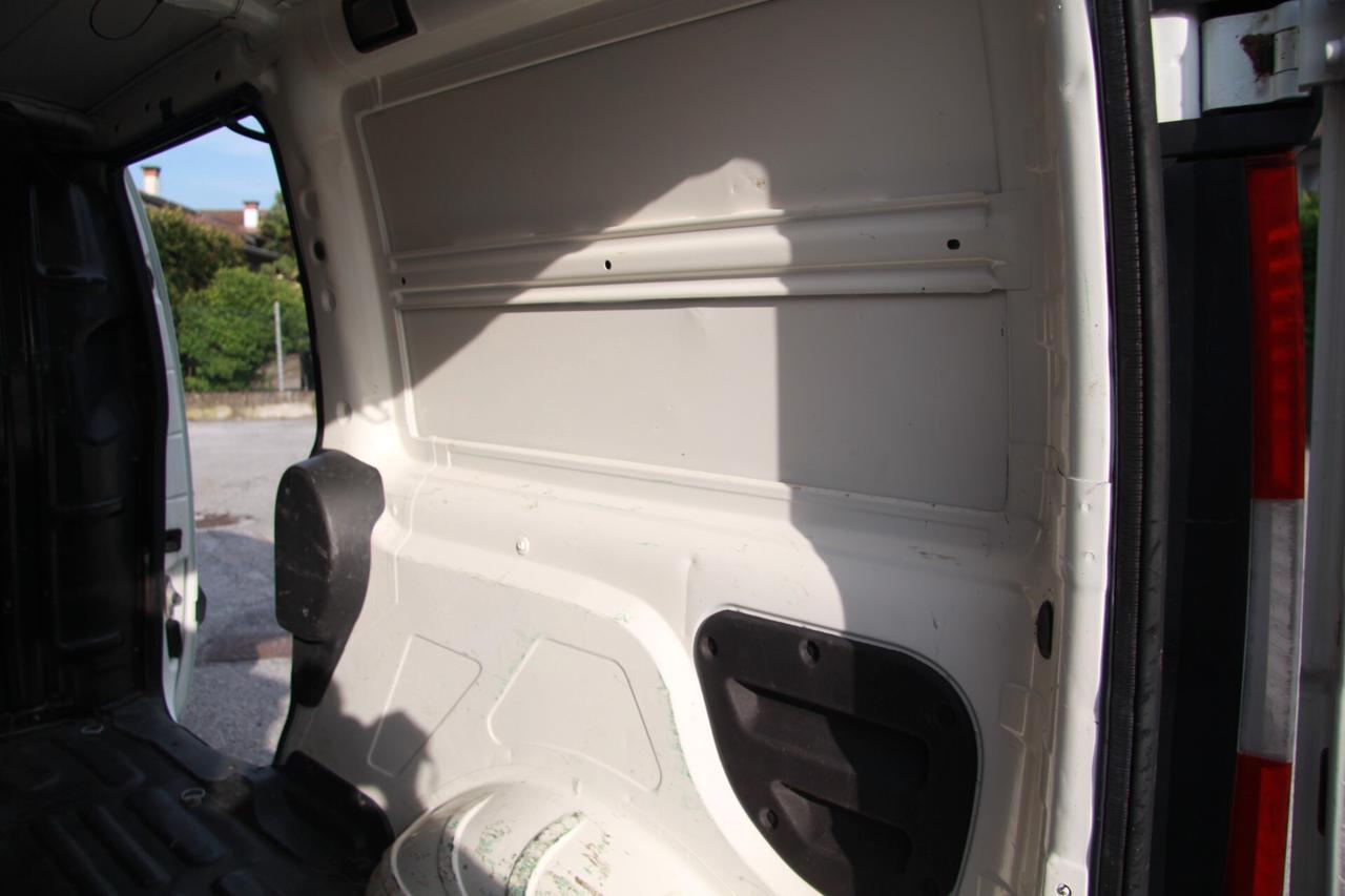 FIAT DOBLO' AUTOCARRO