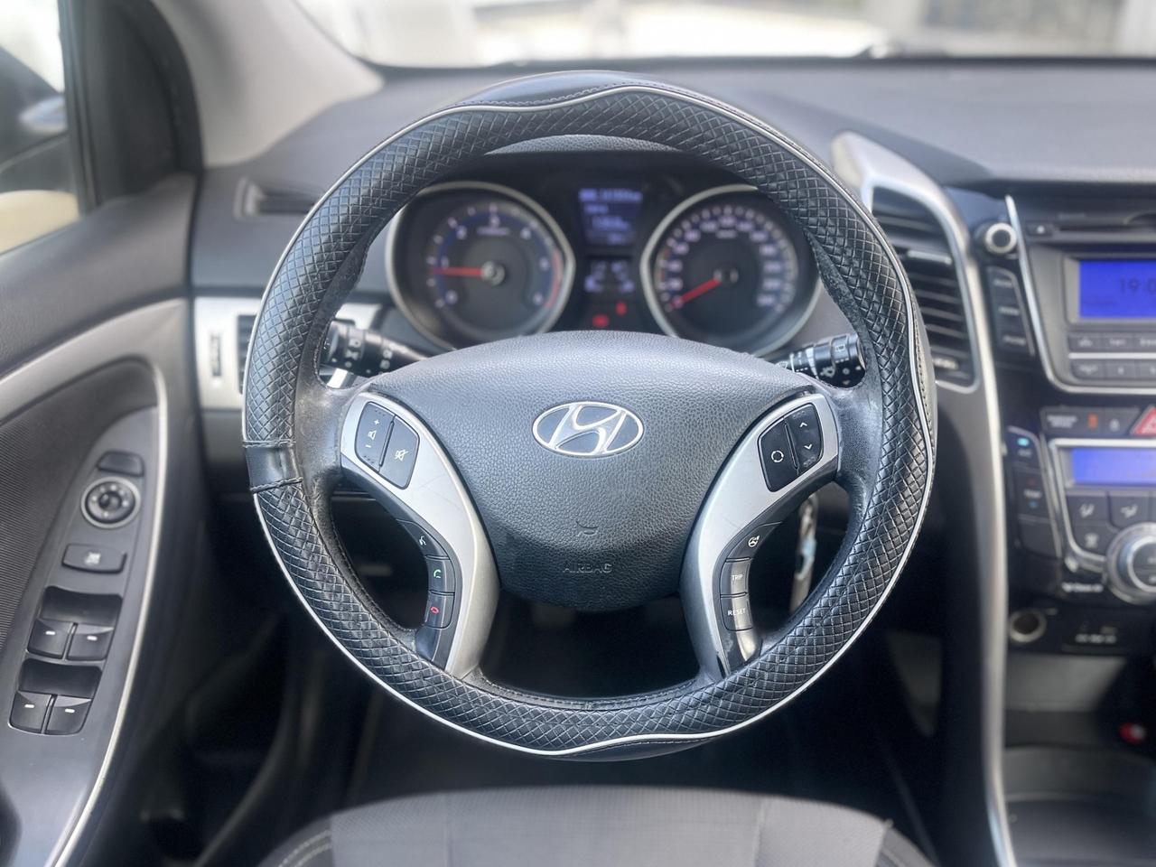 Hyundai i30 1.6 Diesel 110CV E5 Neo - 2012