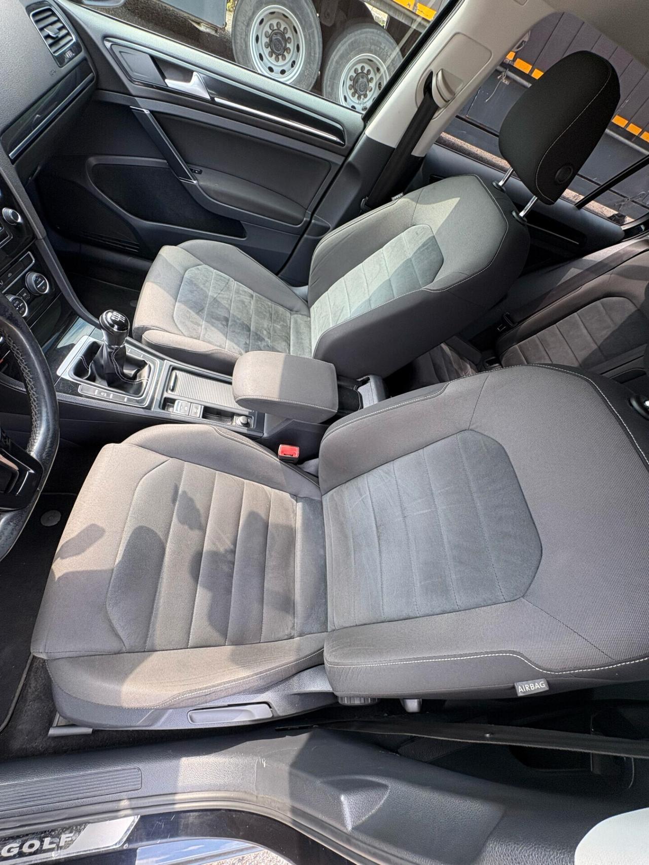 Volkswagen Golf Business 2.0 TDI 5p. Highline BlueMotion Technology