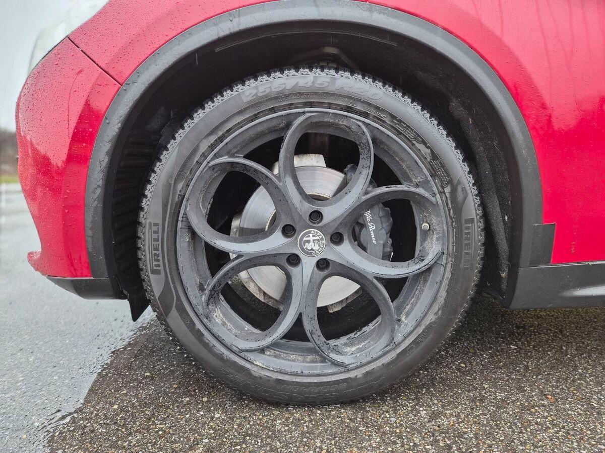 Alfa Romeo Stelvio 2.2 t Business rwd 180cv auto