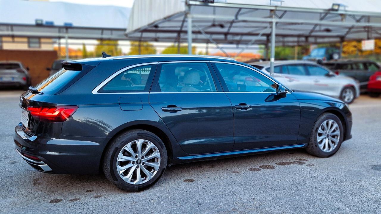 Audi A4 Avant 35 TDI/163 CV S tronic Business Advanced