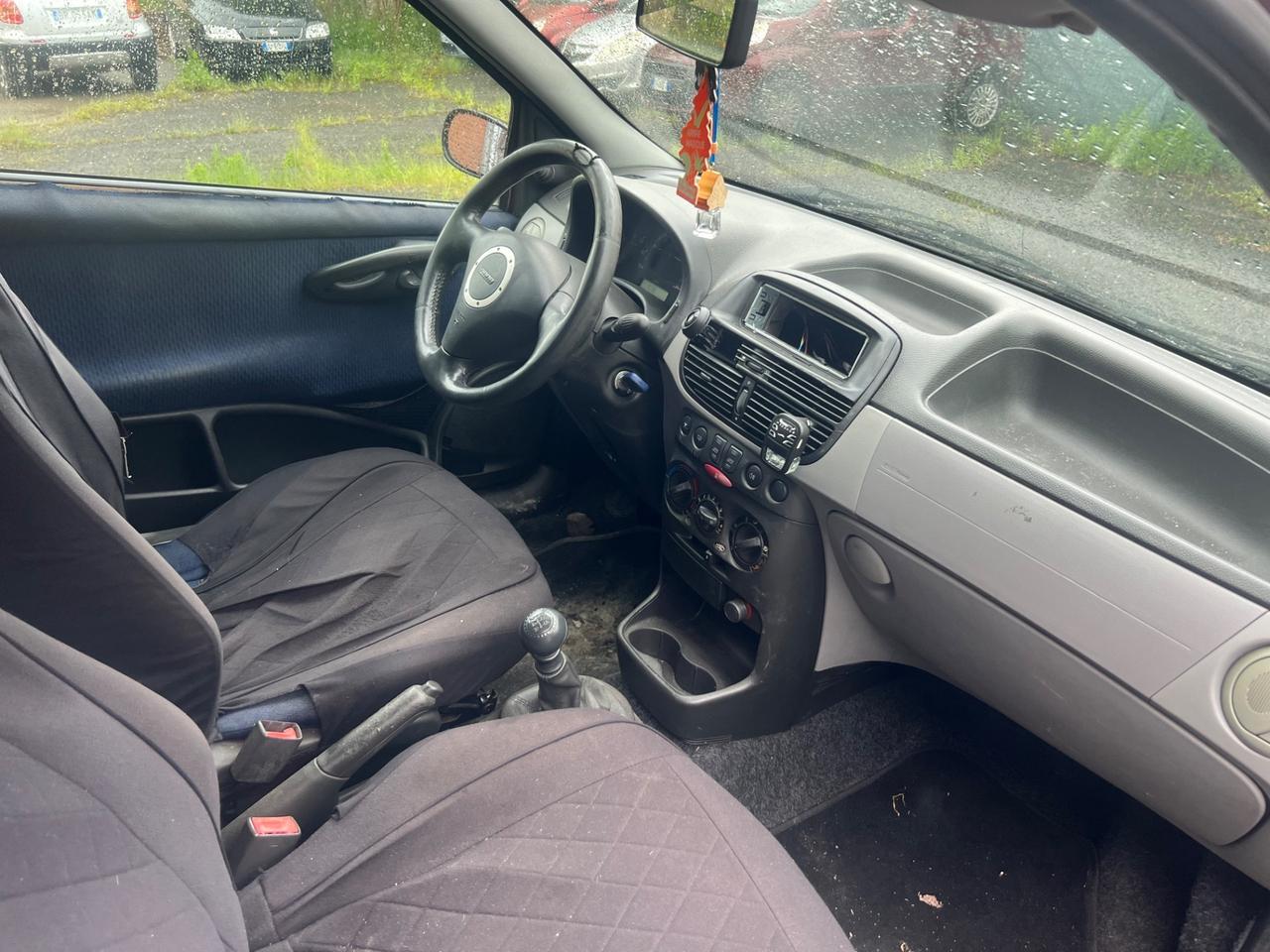 Fiat Punto 1.2i cat 3 porte EL