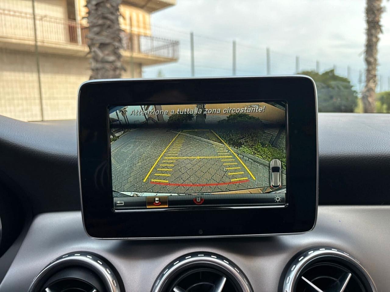 Mercedes-benz GLA 200 d Automatic Sport**-