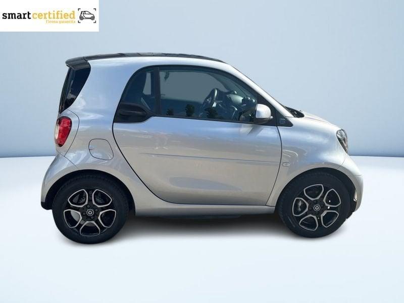 smart fortwo EQ PULSE 22KW