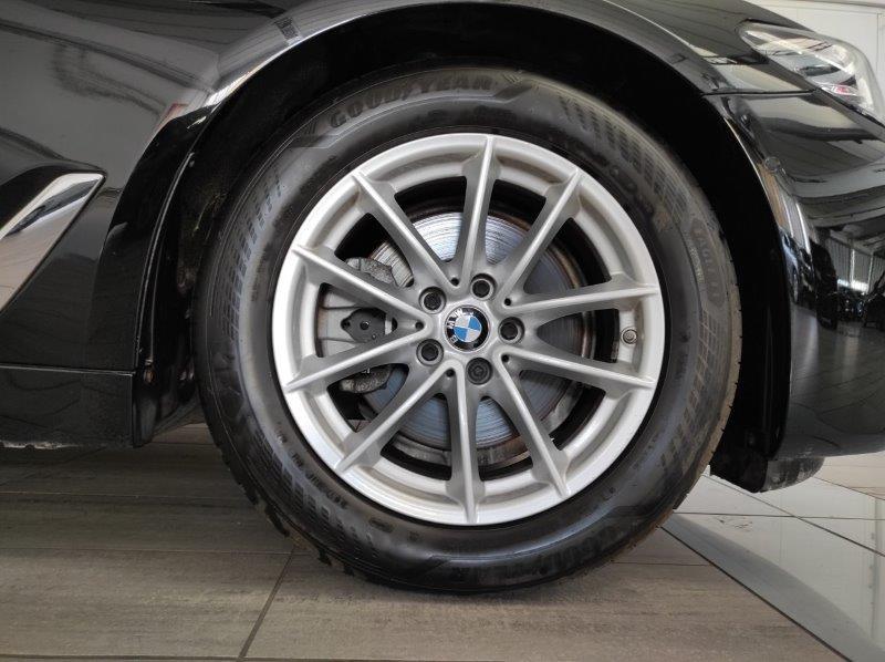 BMW Serie 5(G30/31/F90) - 520d 48V Business