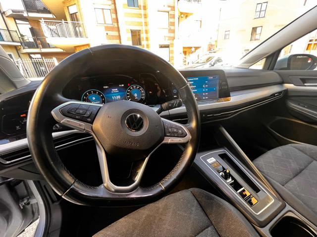 VOLKSWAGEN Golf 1.0 eTSI EVO DSG Life