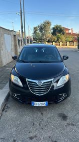 Lancia Ypsilon 0.9 TwinAir 85 CV 5 porte S&S Gold