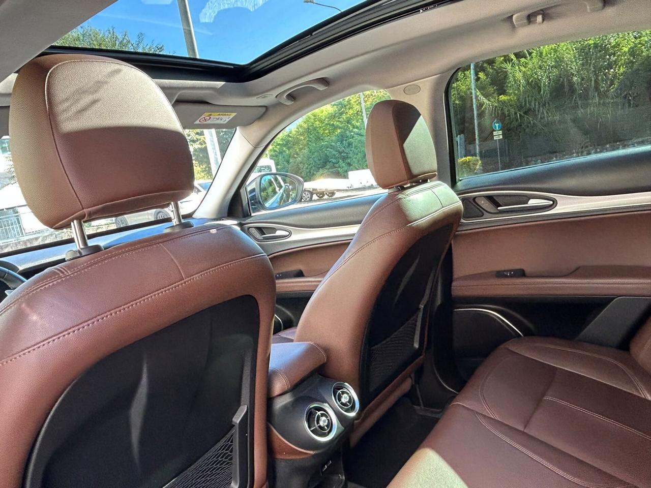 Alfa Romeo Stelvio 2.2 Turbodiesel 210 CV AT8 Q4 Super