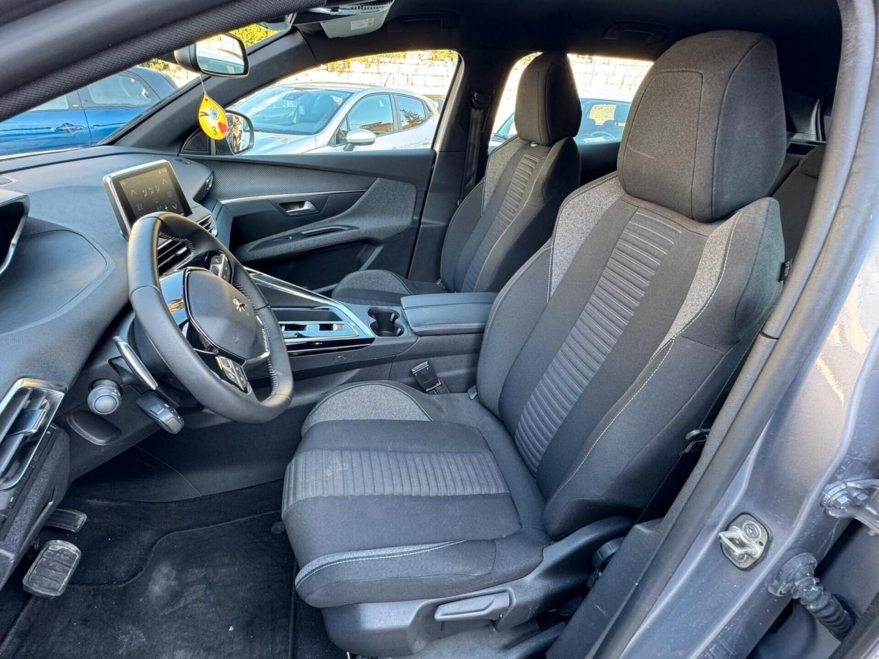 Peugeot 3008 BlueHDi 130 S&S EAT8