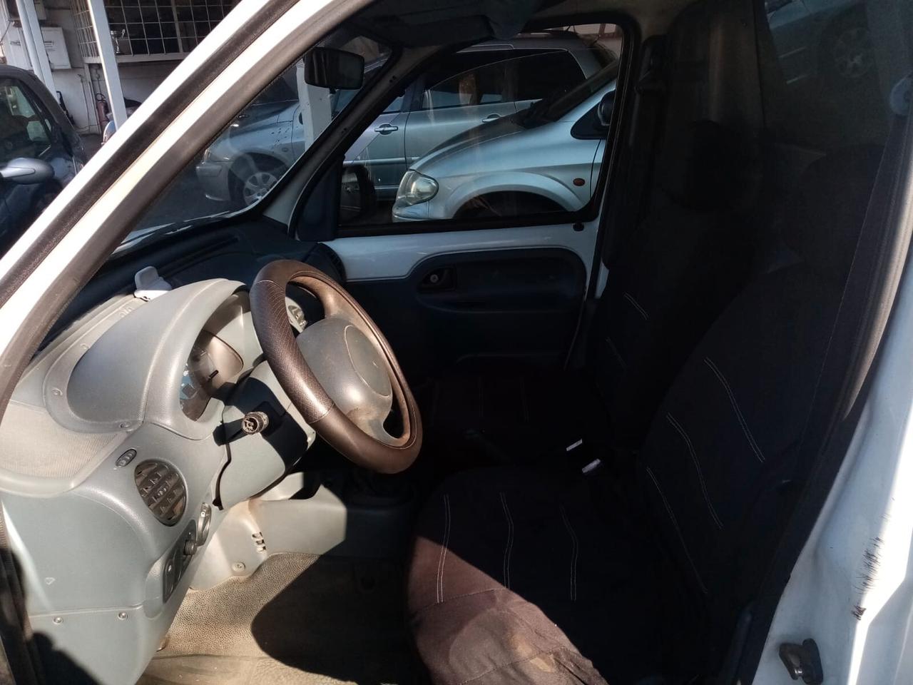 RENAULT KANGOO 1.4 CAT RN