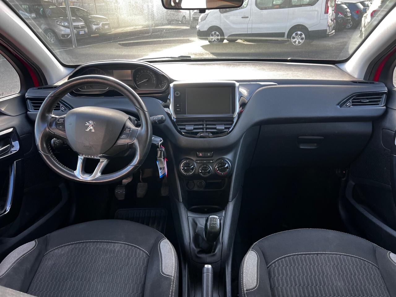 Peugeot 208 PureTech 82 5p. GPL Allure