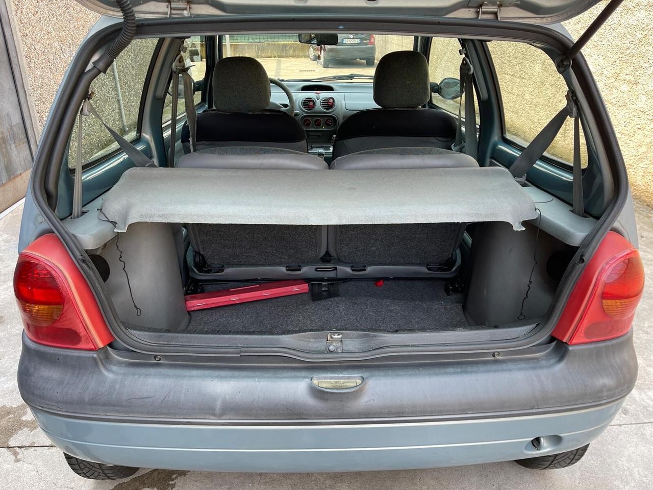 Renault Twingo 1.2i benzina neopatentati