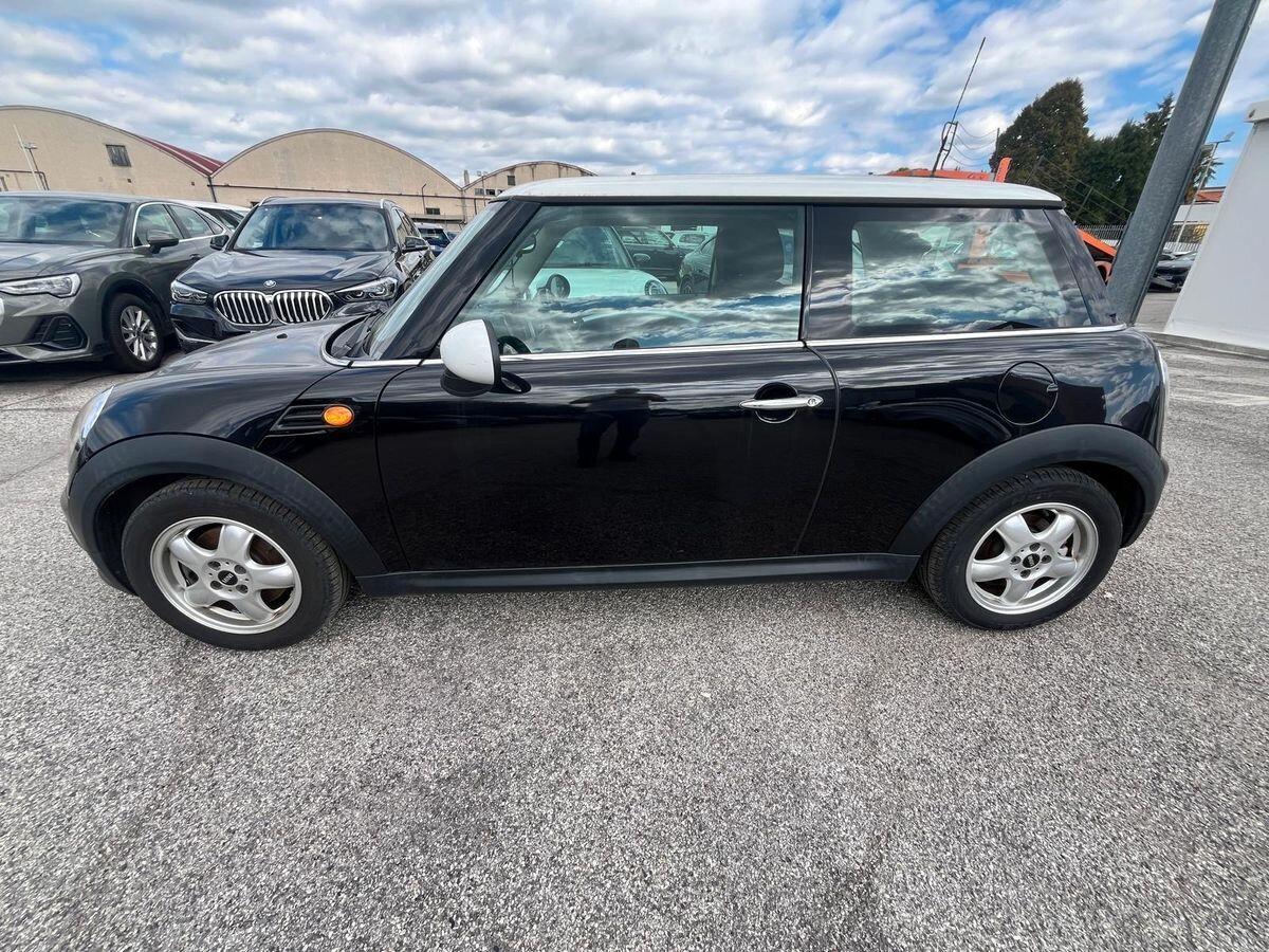 Mini 1.6 16V One (72kW)