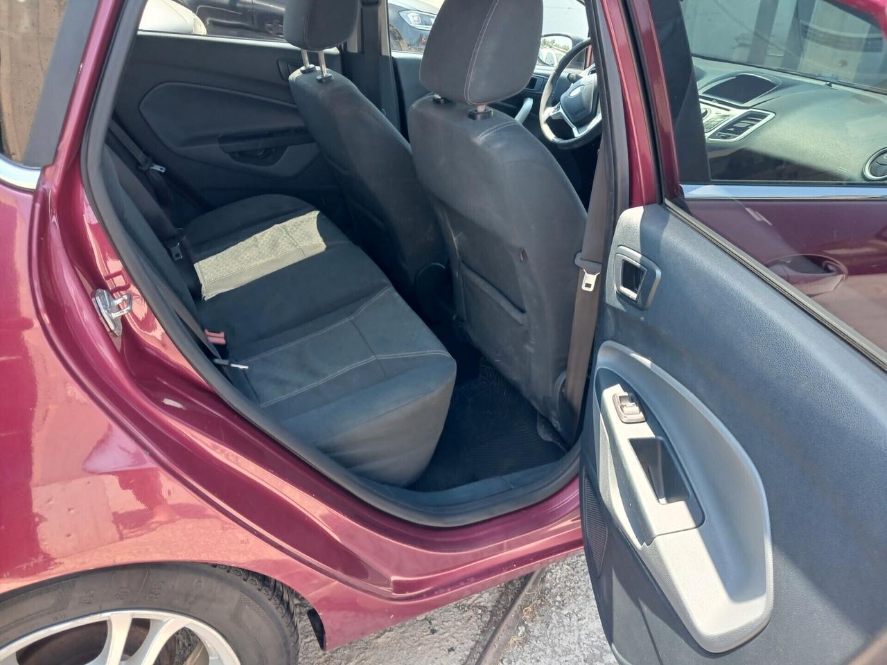 Ford Fiesta 1.4 TDCi 5p. Titanium