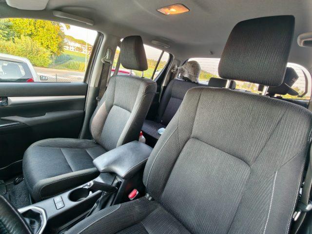 TOYOTA Hilux 2.4d150cv 4WD GANCIO TRAINO