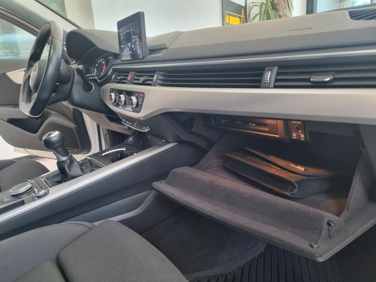 Audi A4 Avant 2.0 TFSI g-tron Business Sport